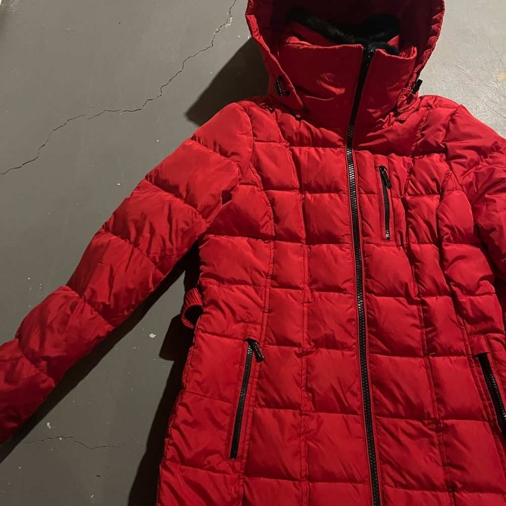 Micheal kors Women’s Red Puffer Jacket with Hood